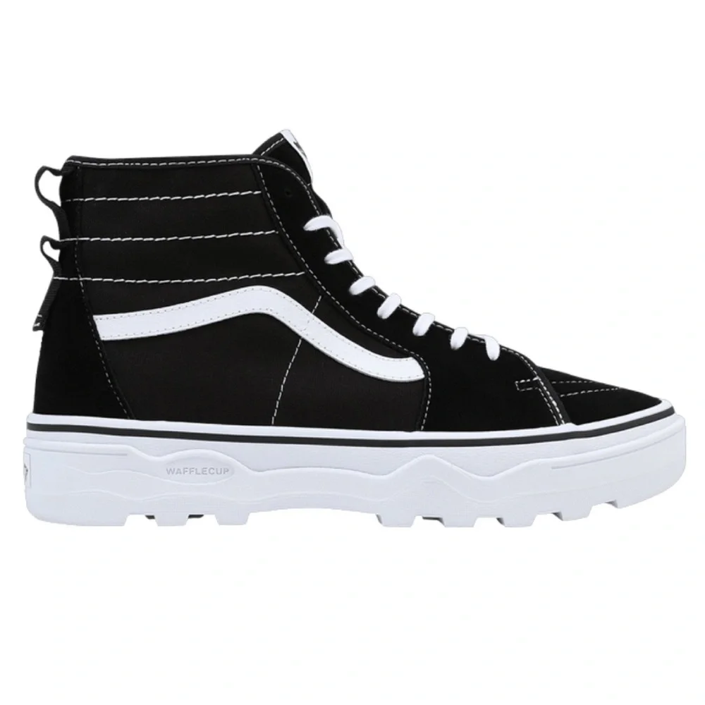 Vans Men’s Sentry Sk8-Hi
Black/White
VN0A5KY5BA2
Sneakers - Picture 3 of 16